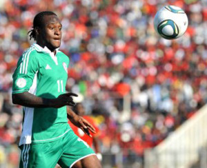 victor moses eagles action~8
