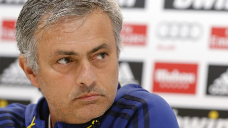 Mourinho hint: Benitez says 'everyone knows' Chelsea's next manager - video