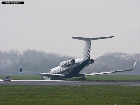 Creflo Dollar’s Gulfstream G3 inelegantly beached off the runway at Kent’s Biggin Hill airport in November last year 